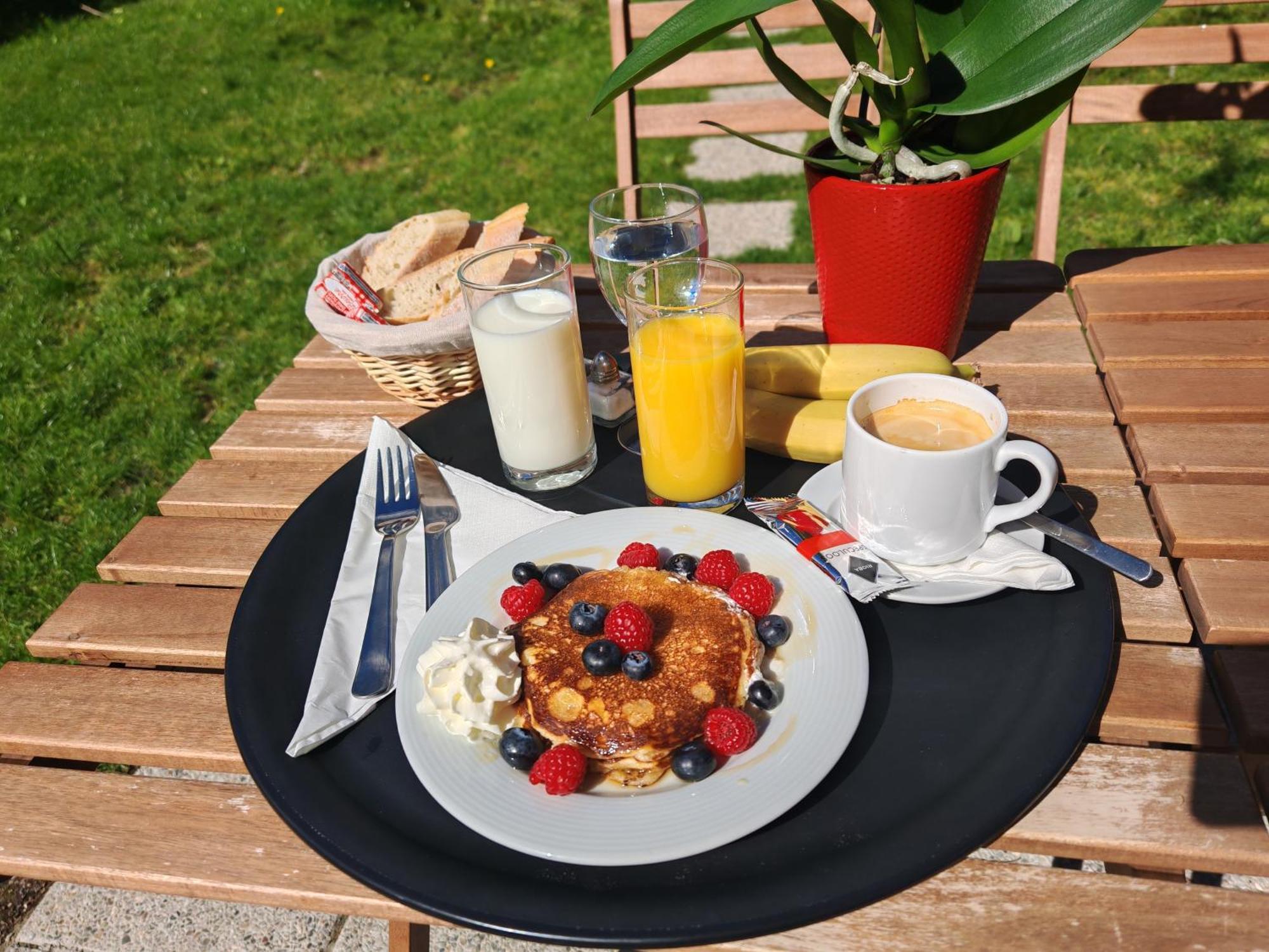 Le Jardin Cafe Bed & Breakfast Bordeaux Luaran gambar